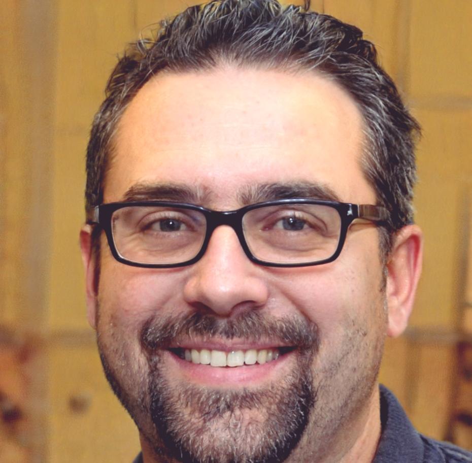 Retrato profesional de Ferran Martí, coordinador de programas educativos
